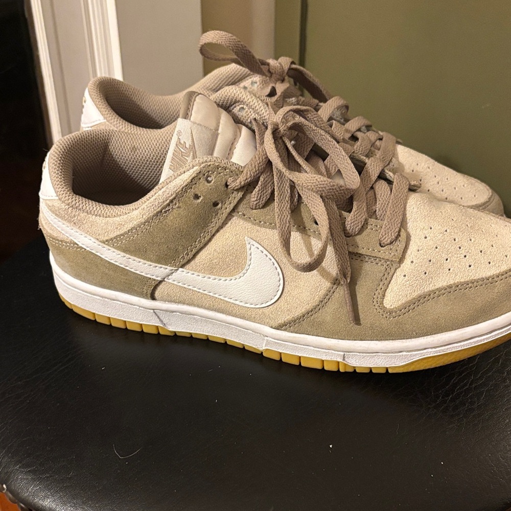 Nike Tan and White Casual Sneakers